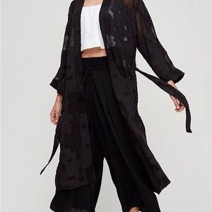 Aritzia Wilfred Durante Robe Sheer Jacquard Floral Cover-Up